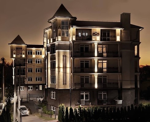 Продам трехкомнатную (3-комн.) квартиру, Тенистая аллея ул, 42В, Калининград г