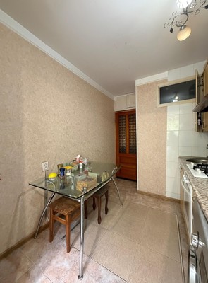 Продам трехкомнатную (3-комн.) квартиру, Ватутина ул, 29, Нальчик г