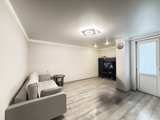 Продам трехкомнатную (3-комн.) квартиру, Московская ул, 12к3, Нальчик г