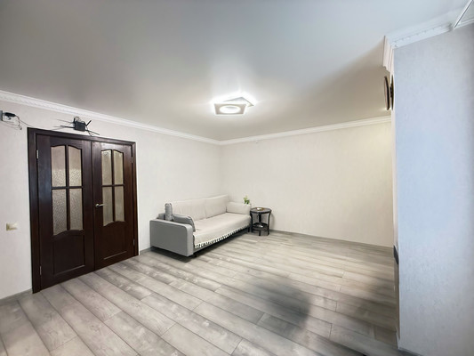 Продам трехкомнатную (3-комн.) квартиру, Московская ул, 12к3, Нальчик г