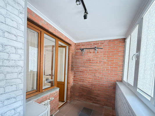 Продам трехкомнатную (3-комн.) квартиру, Московская ул, 12к3, Нальчик г
