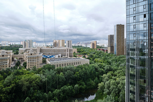 Продам однокомнатную (1-комн.) квартиру, Озёрная ул, 1к1, Москва г