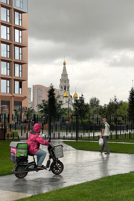 Продам однокомнатную (1-комн.) квартиру, Озёрная ул, 1к1, Москва г