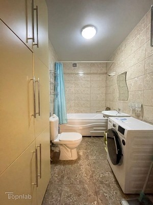Продам трехкомнатную (3-комн.) квартиру, Эльбрусская ул, 19, Нальчик г