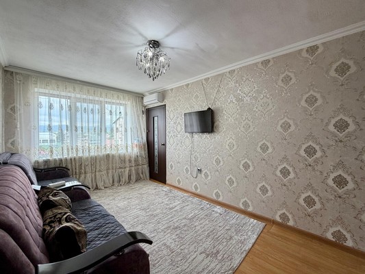 Продам двухкомнатную (2-комн.) квартиру, Ленина ул, 60, Шалушка с