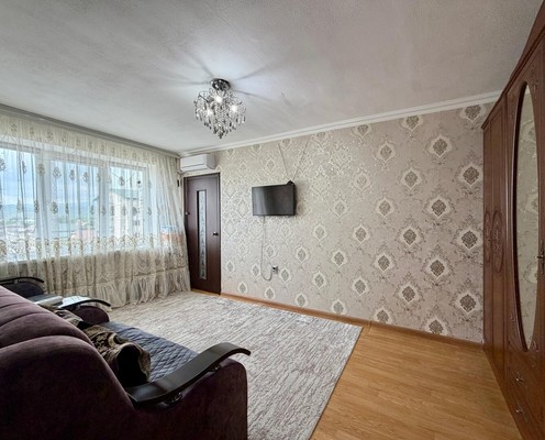 Продам двухкомнатную (2-комн.) квартиру, Ленина ул, 60, Шалушка с