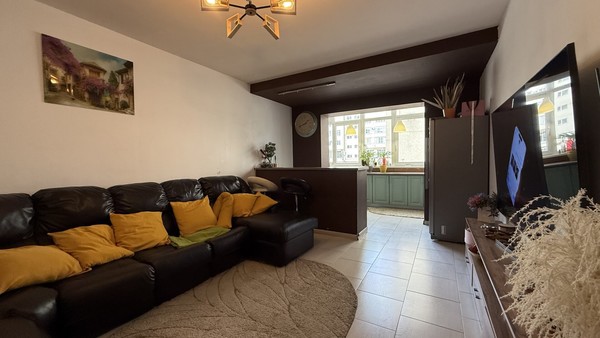 Продам трехкомнатную (3-комн.) квартиру, Байсултанова ул, 35в, Нальчик г