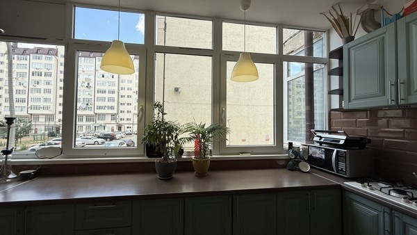 Продам трехкомнатную (3-комн.) квартиру, Байсултанова ул, 35в, Нальчик г