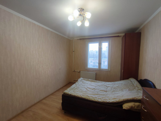 Сдам трехкомнатную (3-комн.) квартиру, Дыбенко ул, 12к3, Санкт-Петербург г