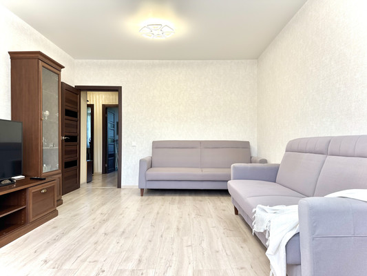 Продам двухкомнатную (2-комн.) квартиру, Заречный проезд, 8к2, Светлогорск г
