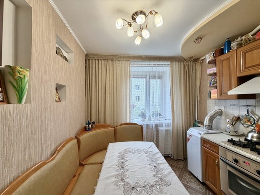 Продам многокомнатную квартиру, Луговая ул, 9, Добрунь д
