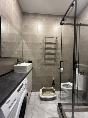 Продам трехкомнатную (3-комн.) квартиру, 2-я Надречная ул, 128к8, Нальчик г