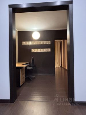 Продам трехкомнатную (3-комн.) квартиру, Вернадского пр-кт, 93к1, Москва г