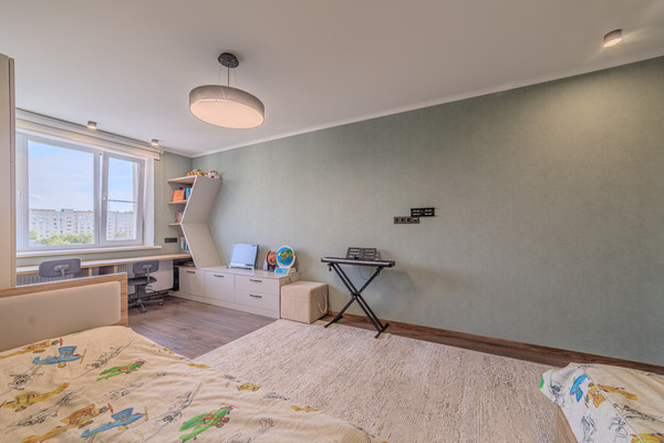 Продам трехкомнатную (3-комн.) квартиру, Ставского ул, 14, Пенза г
