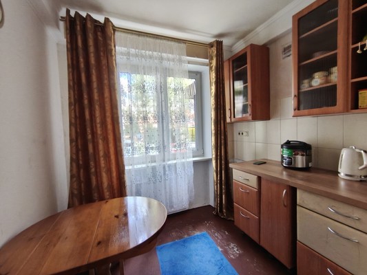 Продам трехкомнатную (3-комн.) квартиру, Комендантский пр-кт, 28к2, Санкт-Петербург г