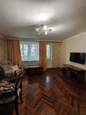 Продам трехкомнатную (3-комн.) квартиру, Комендантский пр-кт, 28к2, Санкт-Петербург г