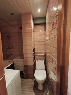 Продам трехкомнатную (3-комн.) квартиру, Комендантский пр-кт, 28к2, Санкт-Петербург г