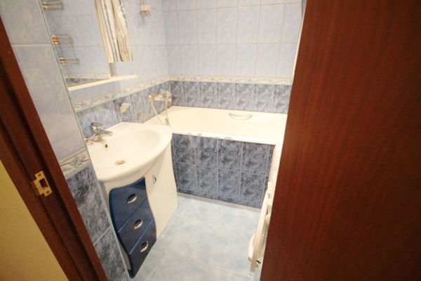 Сдам двухкомнатную (2-комн.) квартиру, Тепличный пер, 4, Москва г