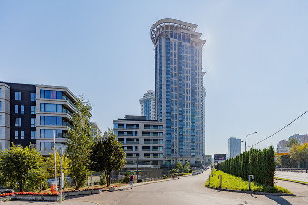 Продам многокомнатную квартиру, Минская ул, 2, Москва г