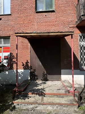 Продам коммерческое помещение 164 м2, 40 лет ВЛКСМ (Заводской р-н) ул, 14, Новокузнецк г