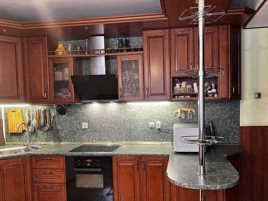 Продам трехкомнатную (3-комн.) квартиру, Космонавтов пр-кт, 37к1, Королев г