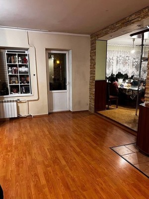 Продам трехкомнатную (3-комн.) квартиру, Космонавтов пр-кт, 37к1, Королев г