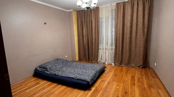 Продам трехкомнатную (3-комн.) квартиру, Космонавтов пр-кт, 37к1, Королев г