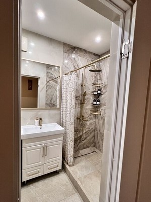 Продам трехкомнатную (3-комн.) квартиру, Космонавтов пр-кт, 37к1, Королев г