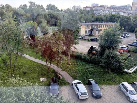 Продам трехкомнатную (3-комн.) квартиру, Революции ул, 4, Пермь г