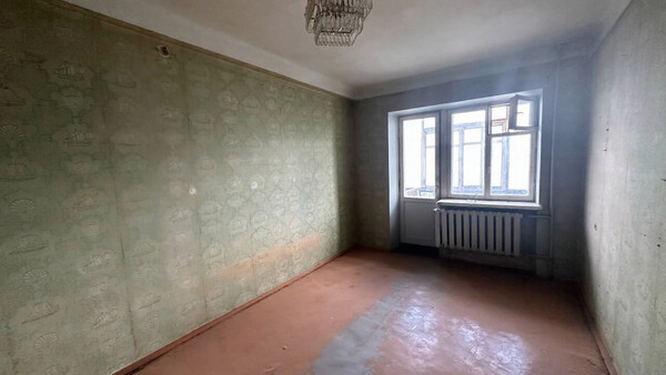 Продам двухкомнатную (2-комн.) квартиру, Ростовская ул, 24, Симферополь г
