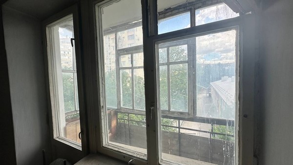 Продам двухкомнатную (2-комн.) квартиру, Ростовская ул, 24, Симферополь г