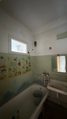 Продам двухкомнатную (2-комн.) квартиру, Ростовская ул, 24, Симферополь г