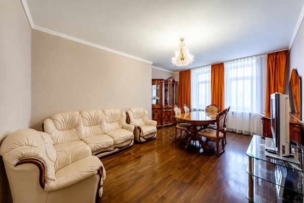 Продам двухкомнатную (2-комн.) квартиру, Тверская ул, 6б, Москва г