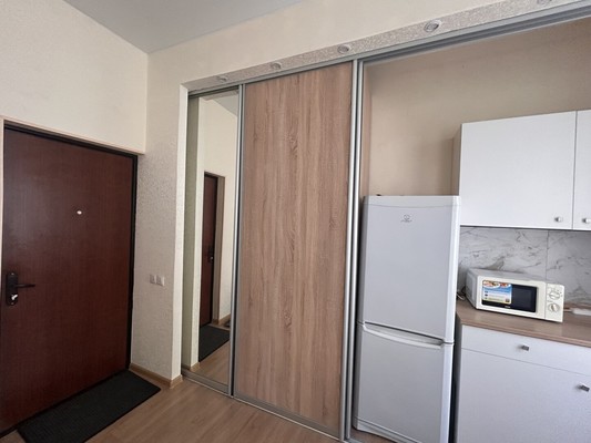 Сдам комнату в 14-комн. квартире, Смолячкова ул, 1, Санкт-Петербург г