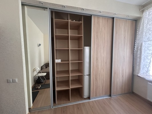 Сдам комнату в 14-комн. квартире, Смолячкова ул, 1, Санкт-Петербург г