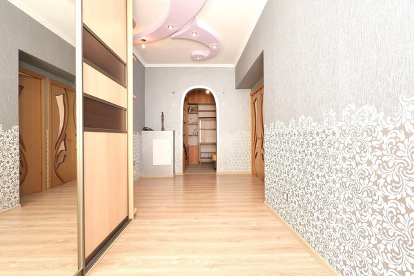 Продам двухкомнатную (2-комн.) квартиру, Кирова ул, 35, Ханты-Мансийск г