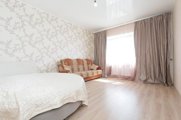Продам двухкомнатную (2-комн.) квартиру, Кирова ул, 35, Ханты-Мансийск г