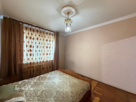 Продам двухкомнатную (2-комн.) квартиру, Чернышевского ул, 274, Нальчик г