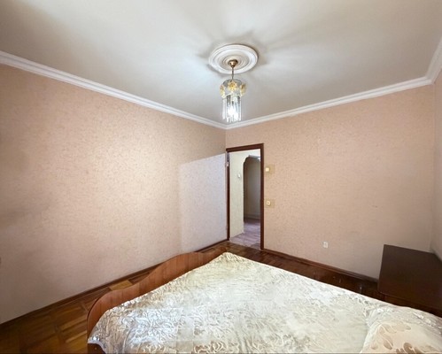 Продам двухкомнатную (2-комн.) квартиру, Чернышевского ул, 274, Нальчик г