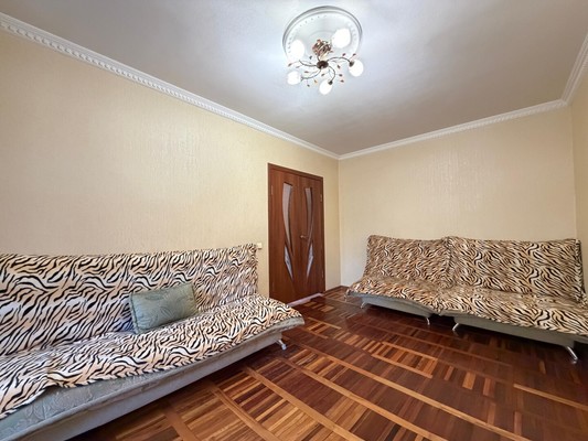 Продам двухкомнатную (2-комн.) квартиру, Чернышевского ул, 274, Нальчик г