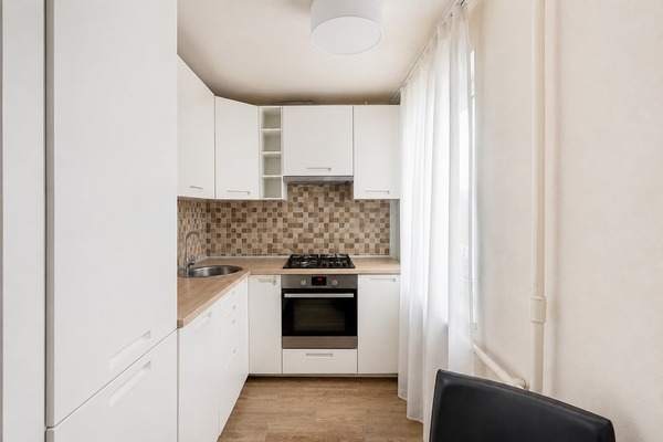 Продам двухкомнатную (2-комн.) квартиру, Гарибальди ул, 10к2, Москва г