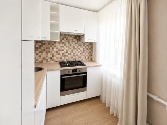 Продам двухкомнатную (2-комн.) квартиру, Гарибальди ул, 10к2, Москва г