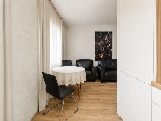 Продам двухкомнатную (2-комн.) квартиру, Гарибальди ул, 10к2, Москва г