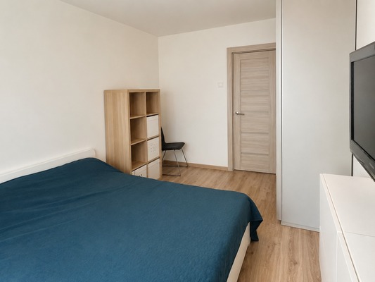 Продам двухкомнатную (2-комн.) квартиру, Гарибальди ул, 10к2, Москва г