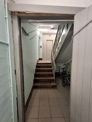 Продам двухкомнатную (2-комн.) квартиру, Гарибальди ул, 10к2, Москва г