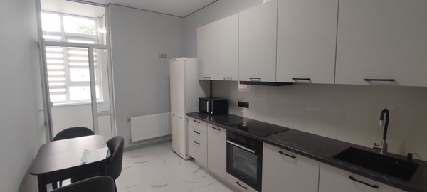Продам однокомнатную (1-комн.) квартиру, Грибоедова ул, 7В, Симферополь г