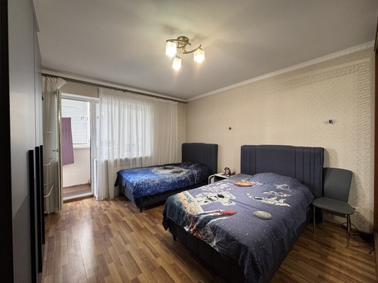 Продам трехкомнатную (3-комн.) квартиру, Хуранова ул, 5кА, Нальчик г