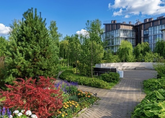 Продам трехкомнатную (3-комн.) квартиру, Ивановская ул, 10, Лисий Нос п