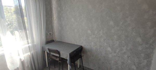 Продам двухкомнатную (2-комн.) квартиру, Ломоносова ул, 1к2, Симферополь г