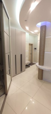 Продам двухкомнатную (2-комн.) квартиру, Эскадронная ул, 6А, Симферополь г